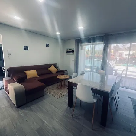 Chalé Meirinha House