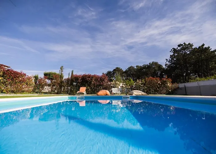 Chalet Meirinha House