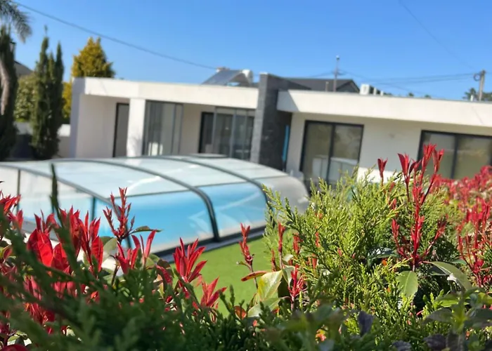 Chalet Meirinha House